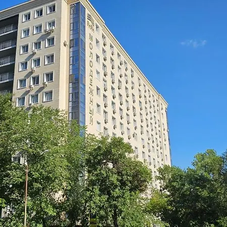 One Bedroom Apartment Next To Arbat In The Heart Of Almaty Exterior photo